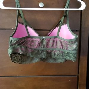 PINK Victoria's Secret Intimates & Sleepwear - 🎆Victoria Secret Green Bralette with Strap Detail PINK Victoria's Secret Intimates & Sleepwear - 🎆Victoria Secret Green Bralette with Strap Detail